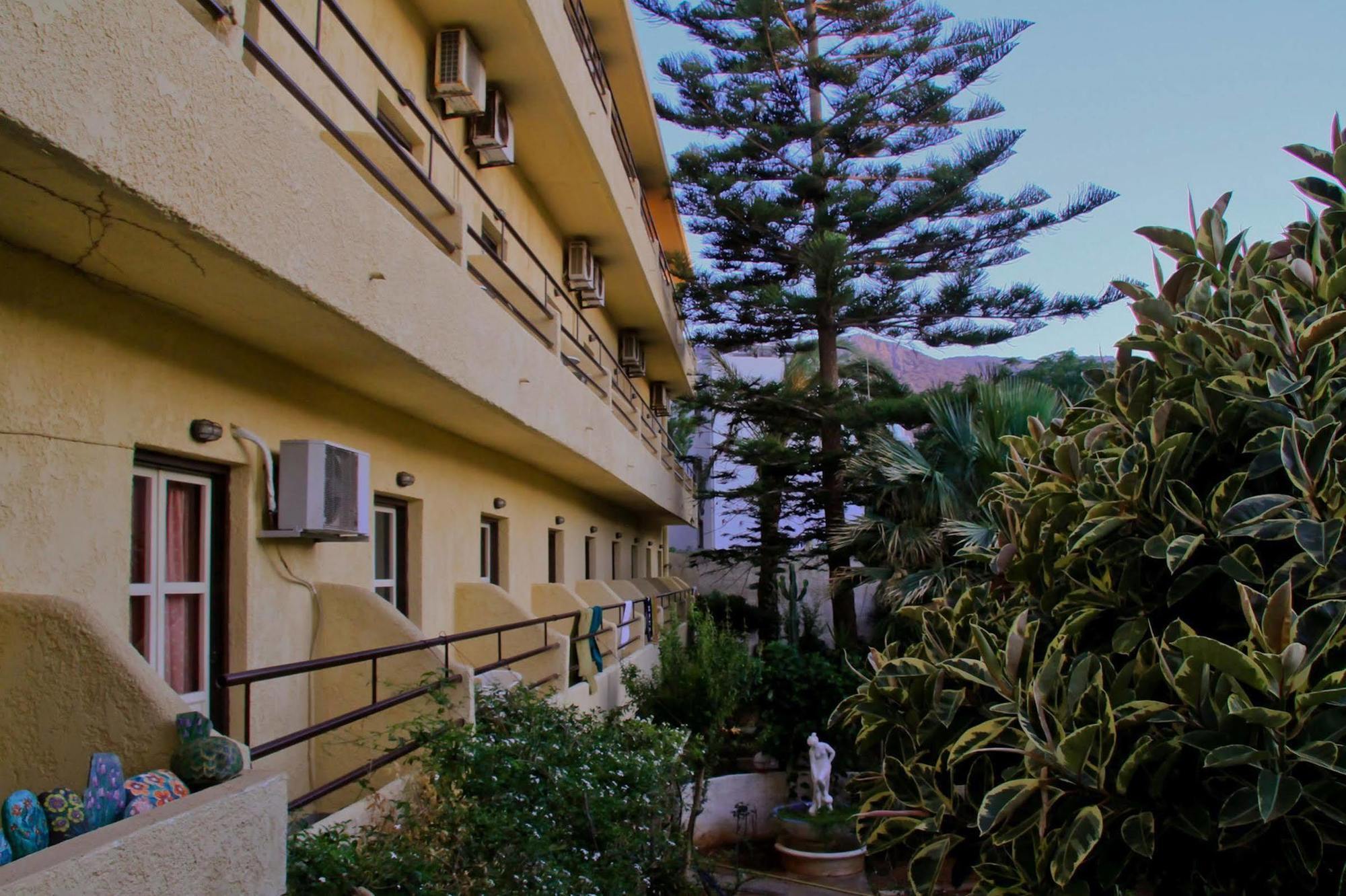 Azure Mare Hotel ヘルソニソス エクステリア 写真